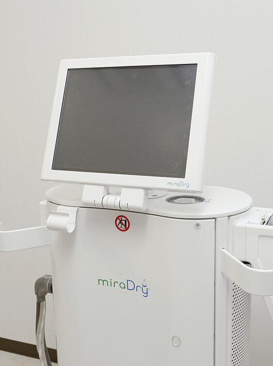 切らない安心。実績と理論に裏付けられた「ミラドライ治療」